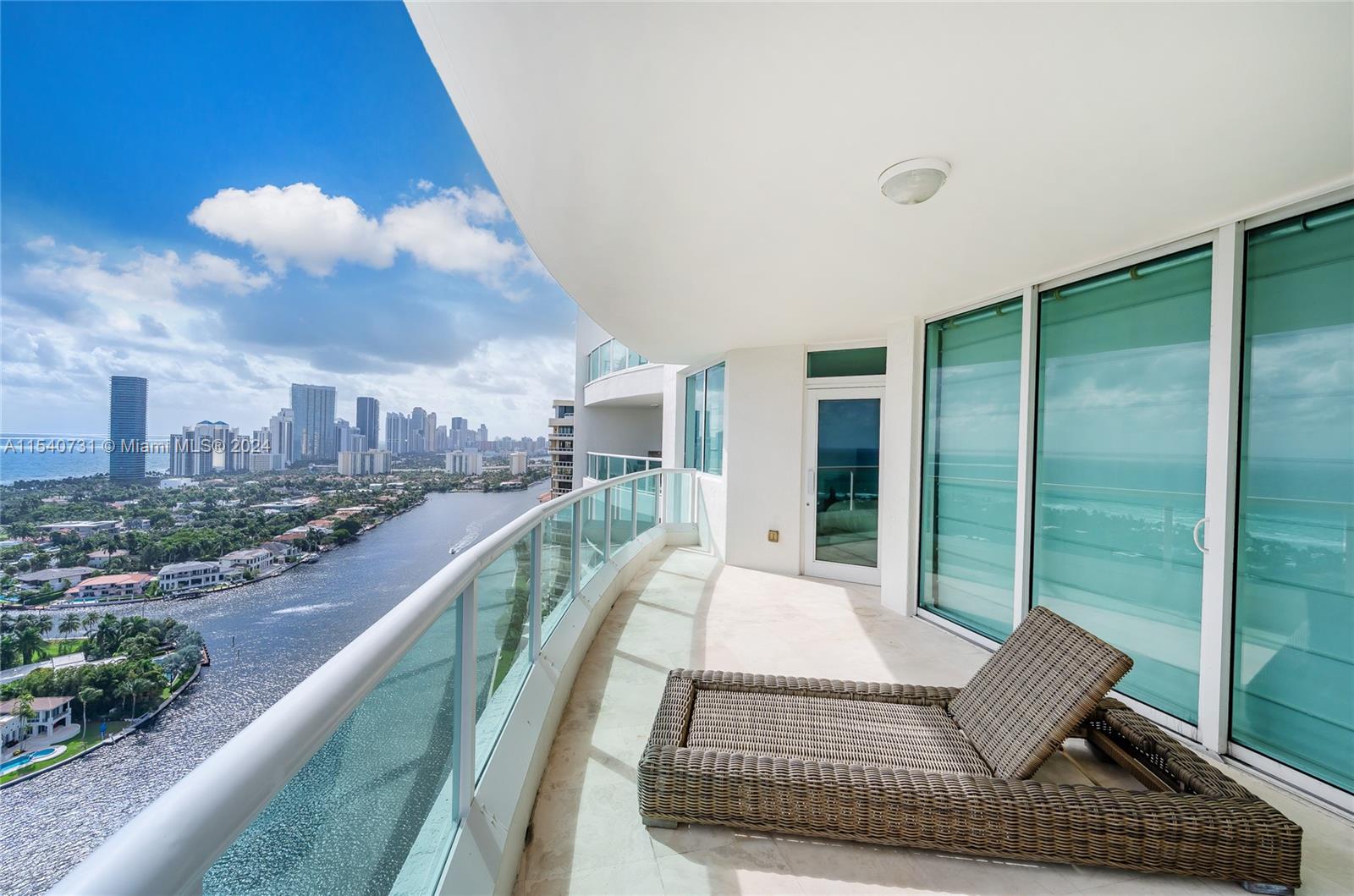 20201 E Country Club Dr PH06/07, Aventura, Florida 33180, 6 Bedrooms Bedrooms, ,6 BathroomsBathrooms,Residential,For Sale,20201 E Country Club Dr PH06/07,A11540731