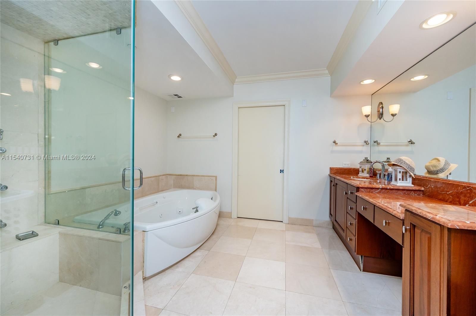 20201 E Country Club Dr PH06/07, Aventura, Florida 33180, 6 Bedrooms Bedrooms, ,6 BathroomsBathrooms,Residential,For Sale,20201 E Country Club Dr PH06/07,A11540731