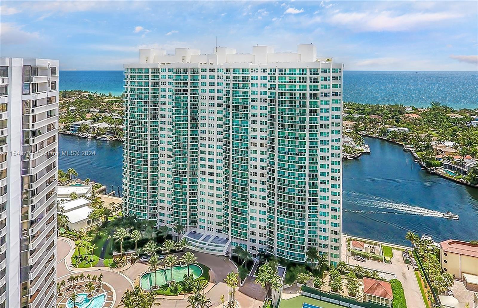 20201 E Country Club Dr PH06/07, Aventura, Florida 33180, 6 Bedrooms Bedrooms, ,6 BathroomsBathrooms,Residential,For Sale,20201 E Country Club Dr PH06/07,A11540731