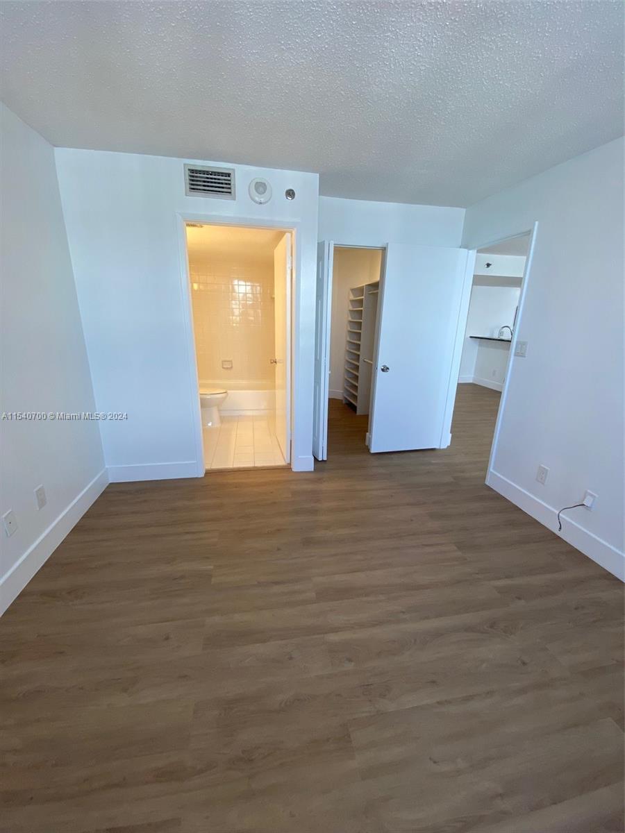 770 Claughton Island Dr 2103, Miami, Florida 33131, 2 Bedrooms Bedrooms, ,2 BathroomsBathrooms,Residentiallease,For Rent,770 Claughton Island Dr 2103,A11540700