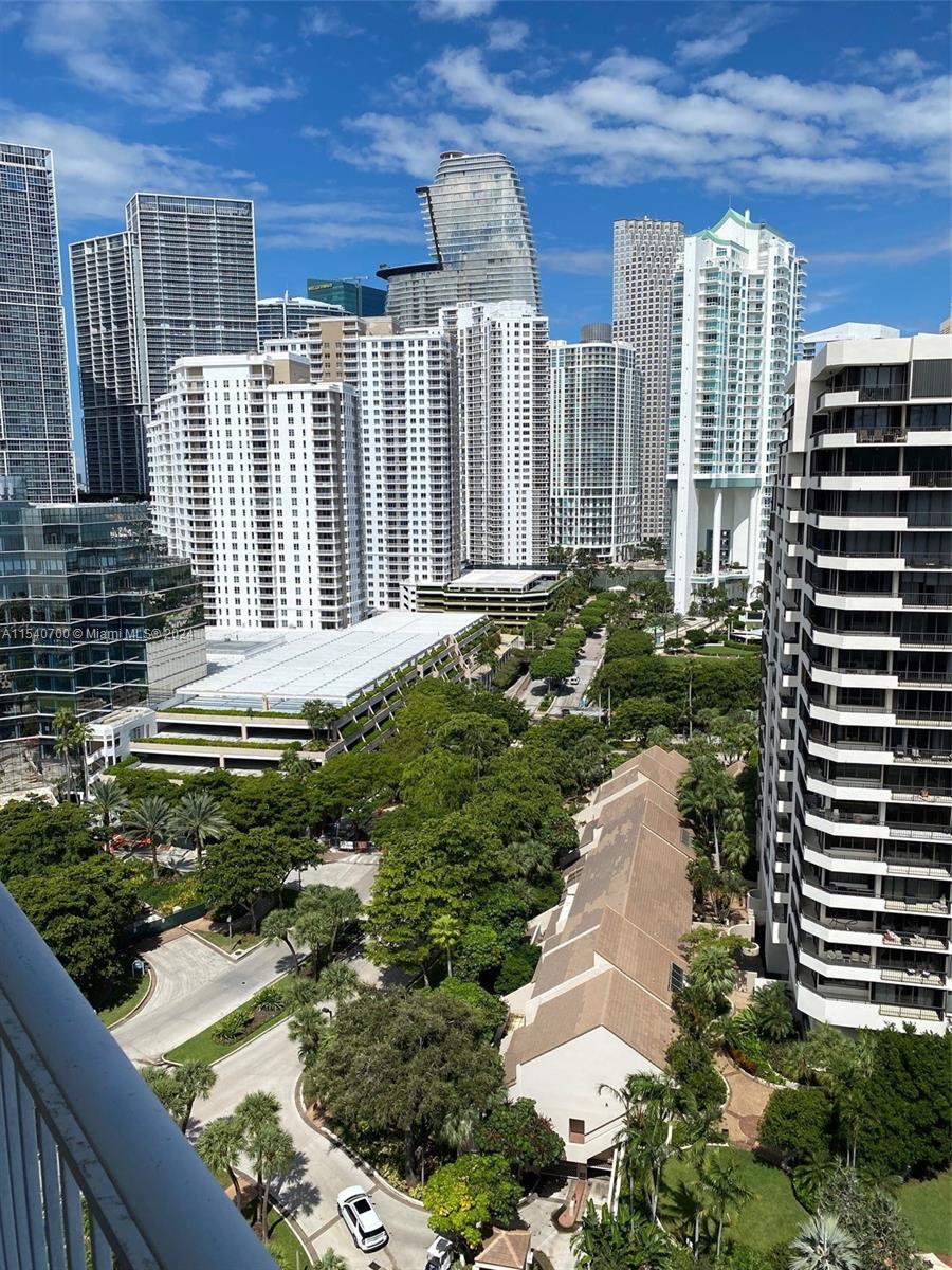 770 Claughton Island Dr 2103, Miami, Florida 33131, 2 Bedrooms Bedrooms, ,2 BathroomsBathrooms,Residentiallease,For Rent,770 Claughton Island Dr 2103,A11540700