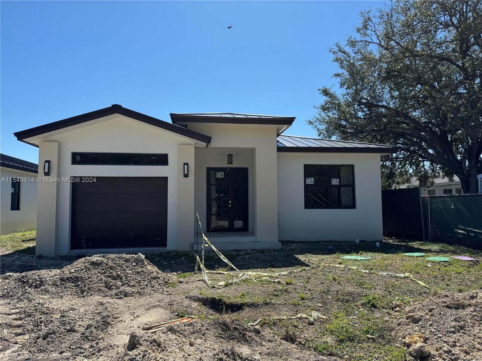 New Construction knocking the door! Spectacular house with 4 bedroom/3 bath and a half. One of the bedrooms has an independent entrance. Luxury finishes, impact doors and windows, spaces full of natural light. This is a must see!