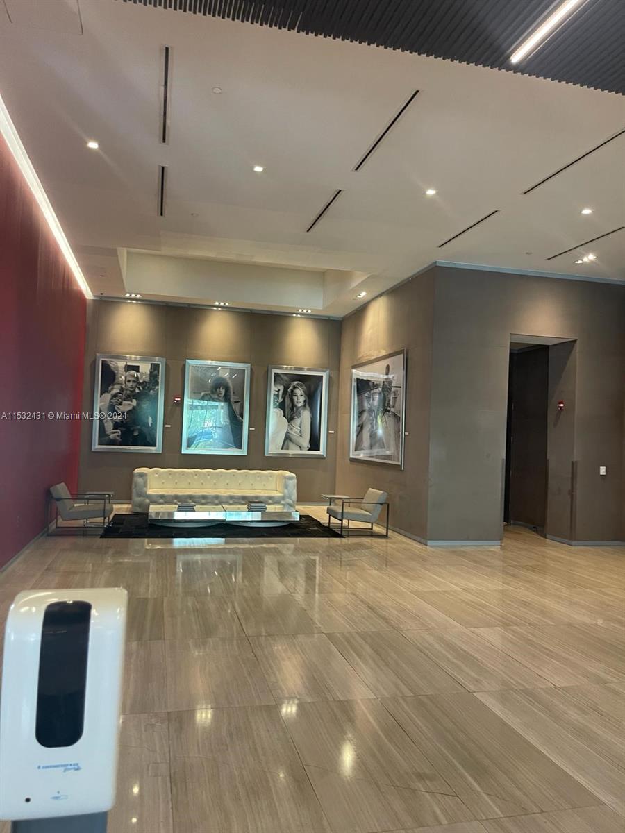 1080 Brickell Ave 907, Miami, Florida 33131, 1 Bedroom Bedrooms, ,1 BathroomBathrooms,Residentiallease,For Rent,1080 Brickell Ave 907,A11532431