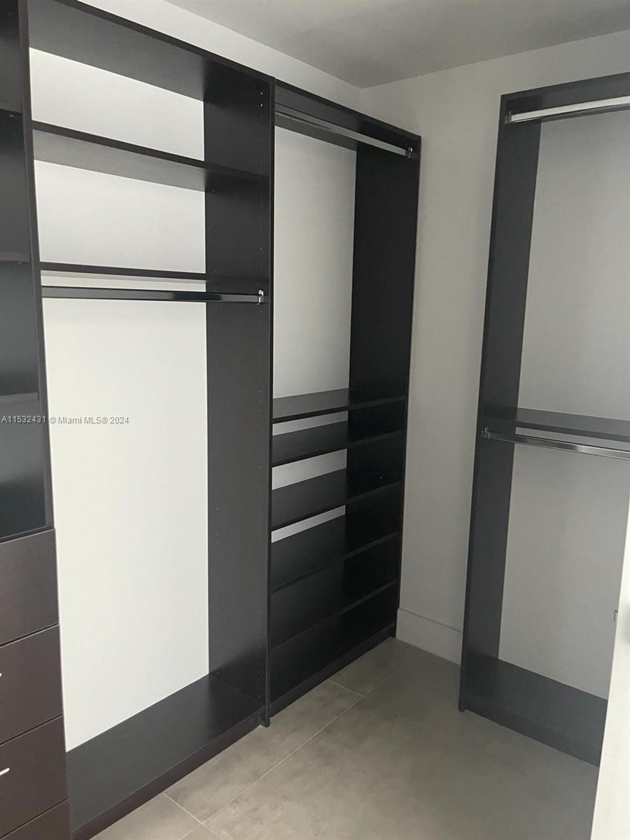 1080 Brickell Ave 907, Miami, Florida 33131, 1 Bedroom Bedrooms, ,1 BathroomBathrooms,Residentiallease,For Rent,1080 Brickell Ave 907,A11532431