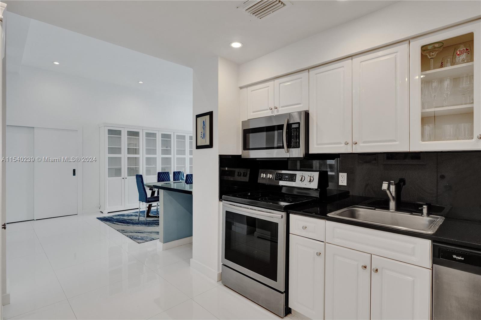 6770 Indian Creek Dr TS-P, Miami Beach, Florida 33141, 2 Bedrooms Bedrooms, ,2 BathroomsBathrooms,Residential,For Sale,6770 Indian Creek Dr TS-P,A11540239