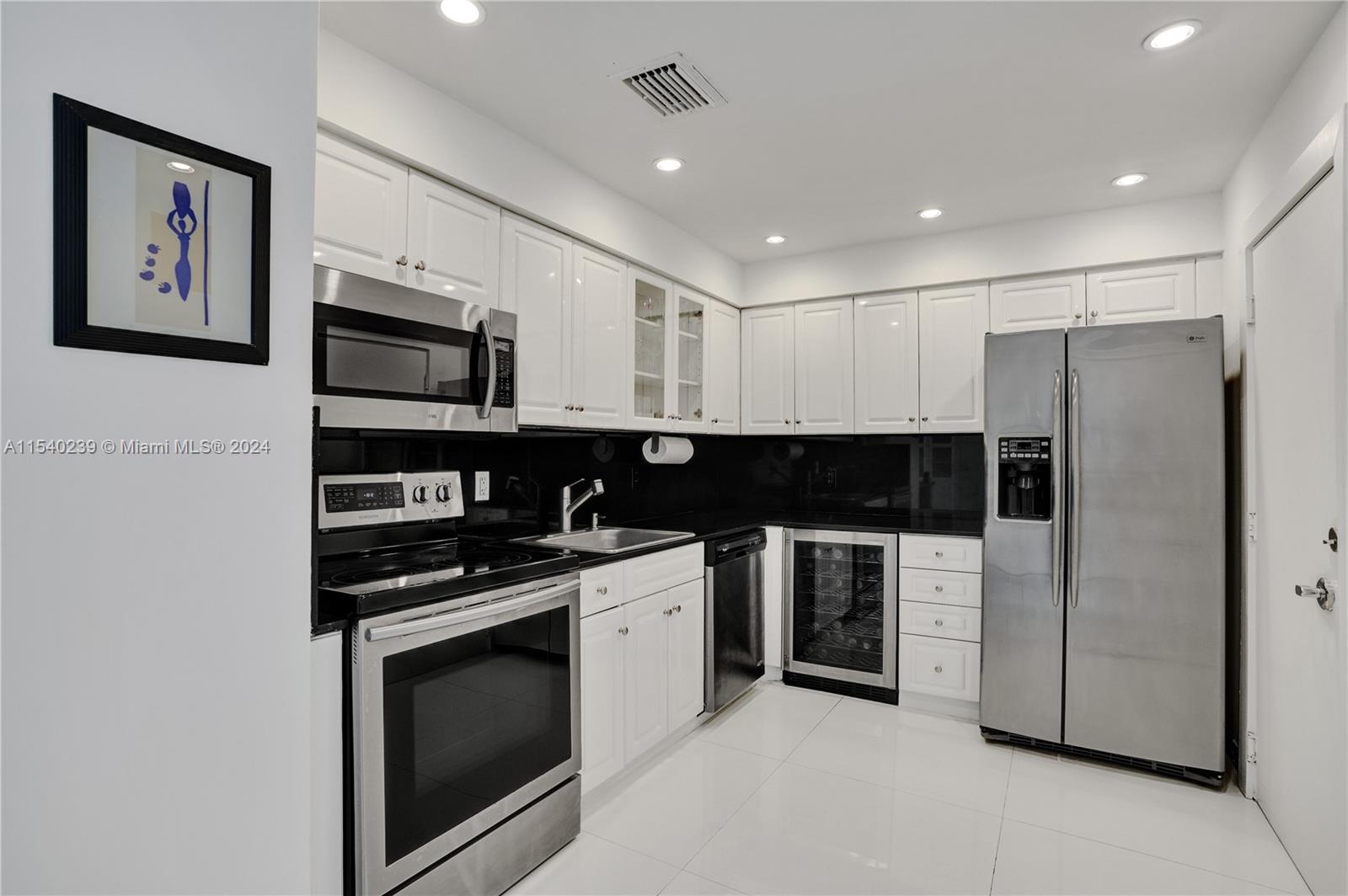 6770 Indian Creek Dr TS-P, Miami Beach, Florida 33141, 2 Bedrooms Bedrooms, ,2 BathroomsBathrooms,Residential,For Sale,6770 Indian Creek Dr TS-P,A11540239