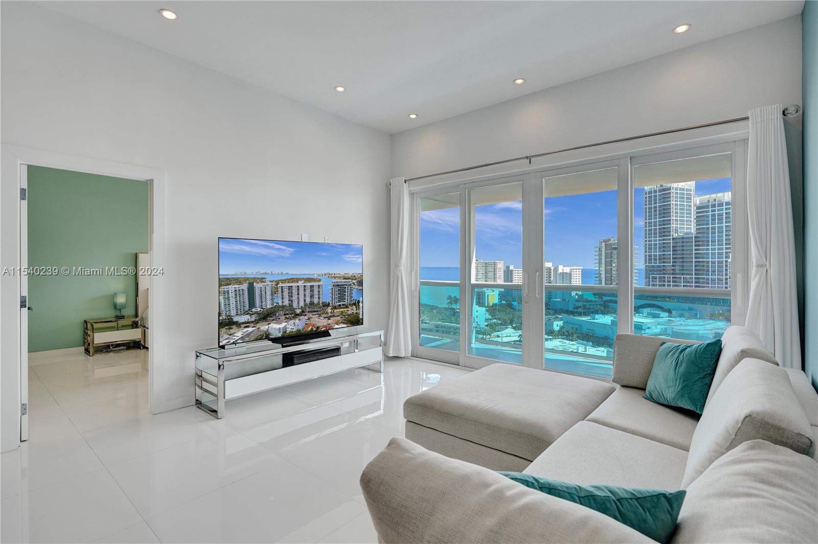 6770 Indian Creek Dr TS-P, Miami Beach, Florida 33141, 2 Bedrooms Bedrooms, ,2 BathroomsBathrooms,Residential,For Sale,6770 Indian Creek Dr TS-P,A11540239