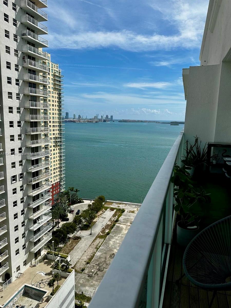 186 SE 12th Ter 2305, Miami, Florida 33131, 2 Bedrooms Bedrooms, ,2 BathroomsBathrooms,Residentiallease,For Rent,186 SE 12th Ter 2305,A11540780