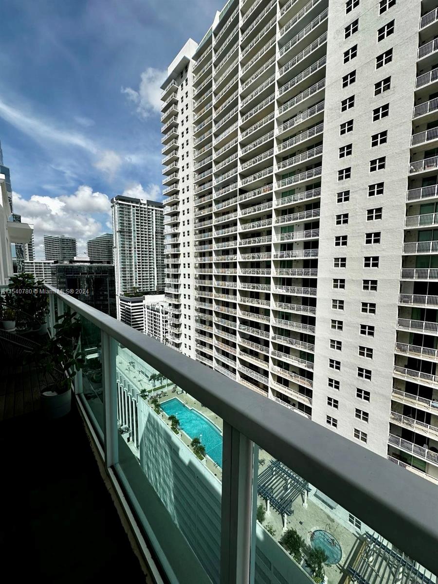 186 SE 12th Ter 2305, Miami, Florida 33131, 2 Bedrooms Bedrooms, ,2 BathroomsBathrooms,Residentiallease,For Rent,186 SE 12th Ter 2305,A11540780