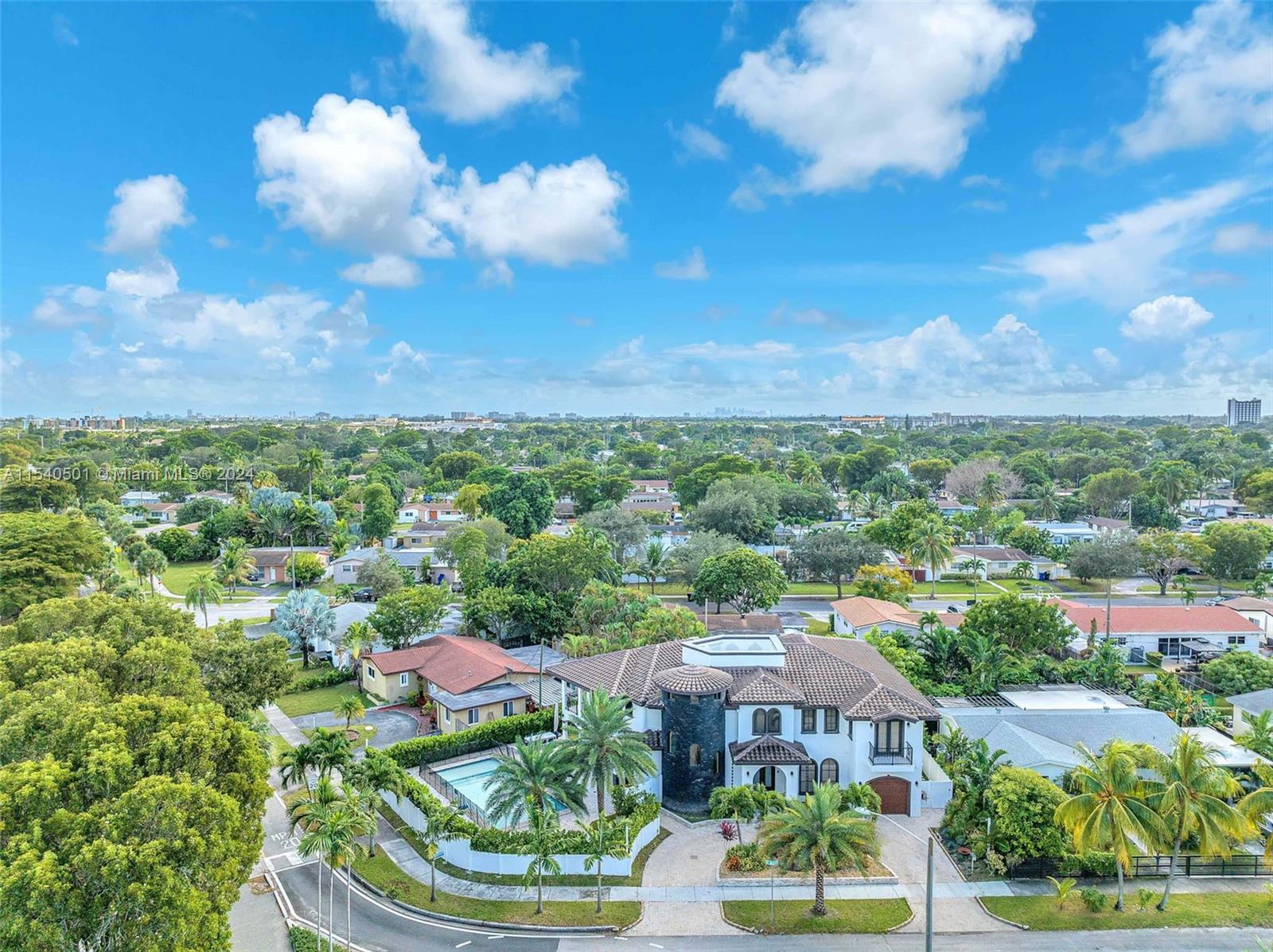 1100 180th Ter, North Miami Beach, FL, 33162 United States, 6 Bedrooms Bedrooms, ,6 BathroomsBathrooms,Residential,For Sale,180th Ter,A11540501