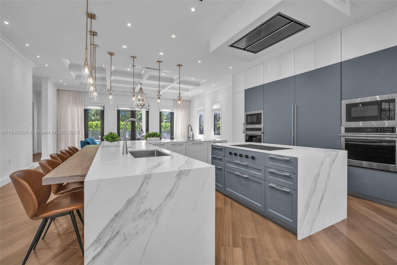 1100 180th Ter, North Miami Beach, FL, 33162 United States, 6 Bedrooms Bedrooms, ,6 BathroomsBathrooms,Residential,For Sale,180th Ter,A11540501