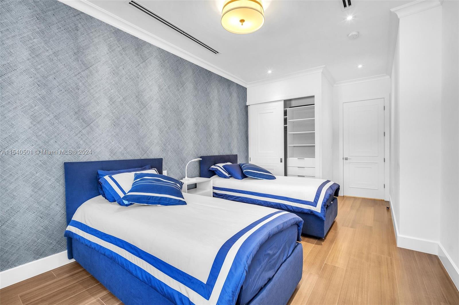 1100 180th Ter, North Miami Beach, FL, 33162 United States, 6 Bedrooms Bedrooms, ,6 BathroomsBathrooms,Residential,For Sale,180th Ter,A11540501