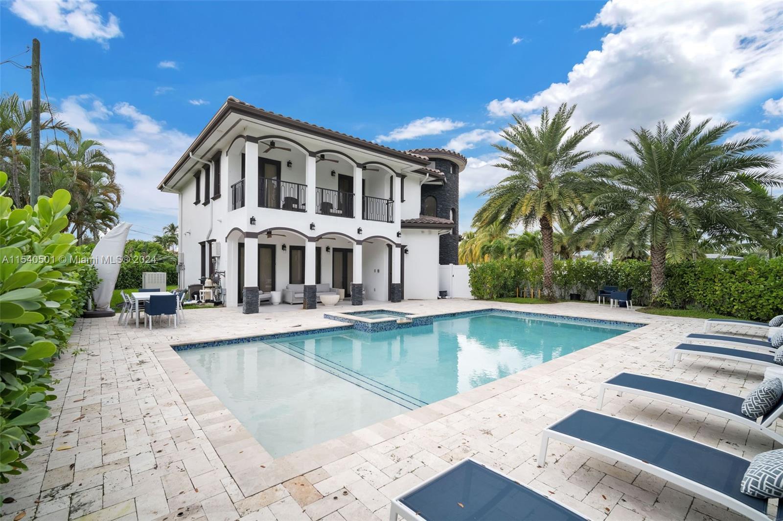 1100 180th Ter, North Miami Beach, FL, 33162 United States, 6 Bedrooms Bedrooms, ,6 BathroomsBathrooms,Residential,For Sale,180th Ter,A11540501