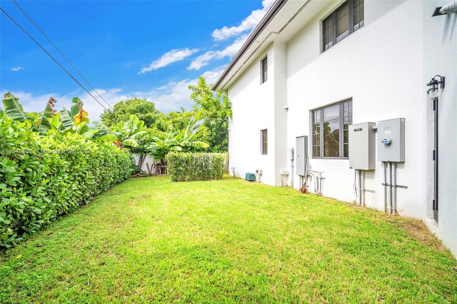 1100 180th Ter, North Miami Beach, FL, 33162 United States, 6 Bedrooms Bedrooms, ,6 BathroomsBathrooms,Residential,For Sale,180th Ter,A11540501