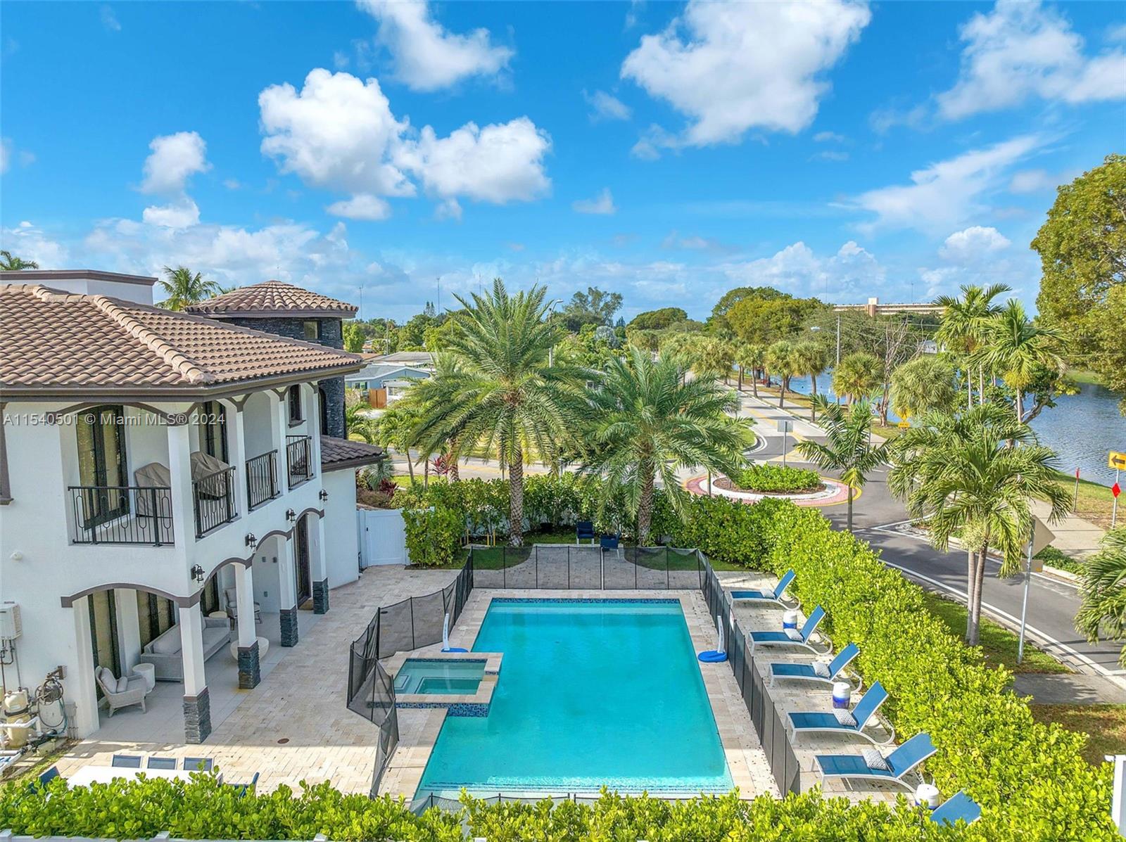 1100 180th Ter, North Miami Beach, FL, 33162 United States, 6 Bedrooms Bedrooms, ,6 BathroomsBathrooms,Residential,For Sale,180th Ter,A11540501