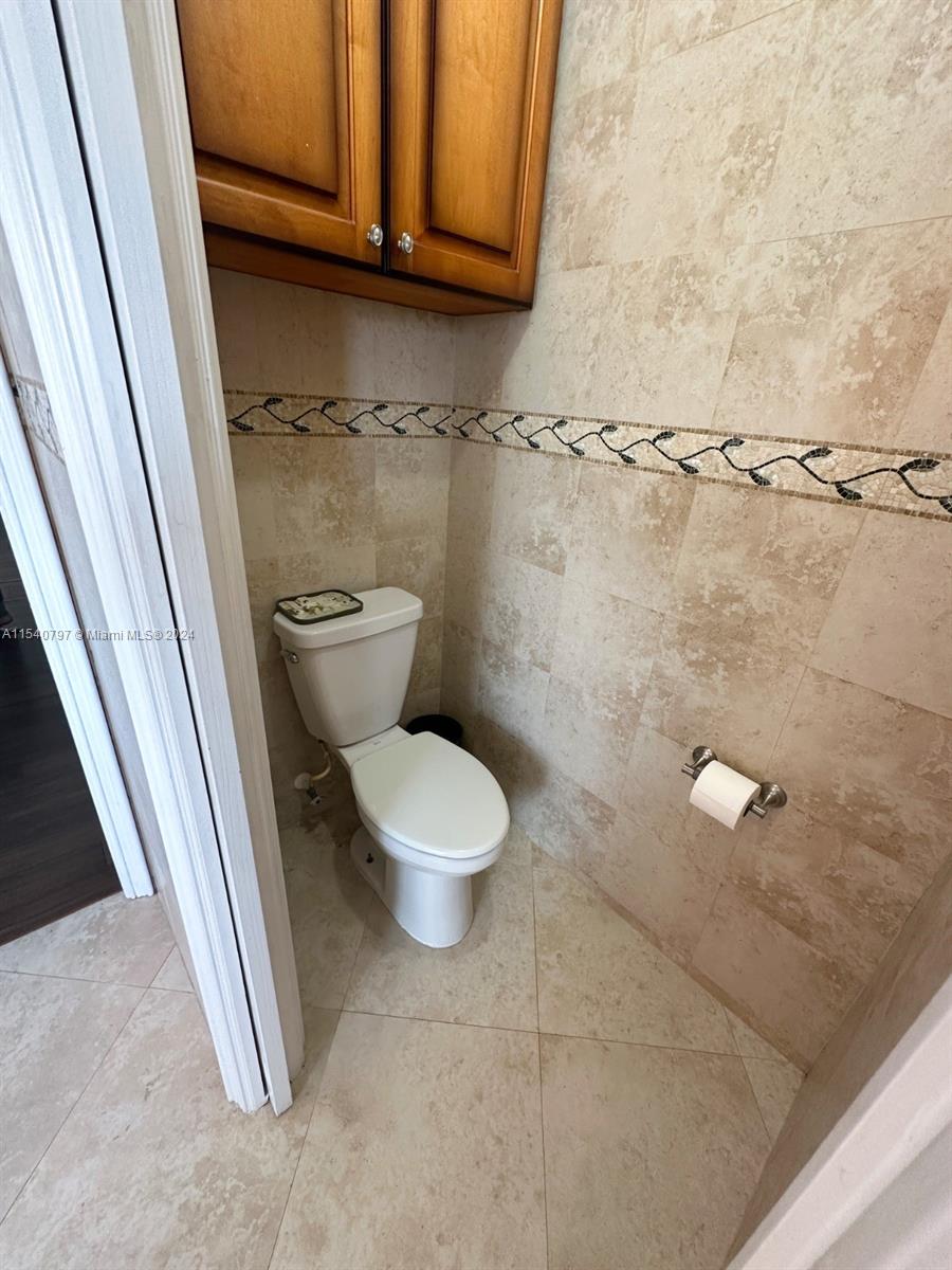 Homestead, Florida 33033, 5 Bedrooms Bedrooms, ,3 BathroomsBathrooms,Residentiallease,For Rent,A11540797