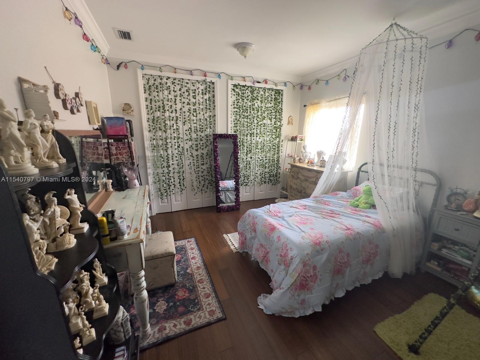 Homestead, Florida 33033, 5 Bedrooms Bedrooms, ,3 BathroomsBathrooms,Residentiallease,For Rent,A11540797