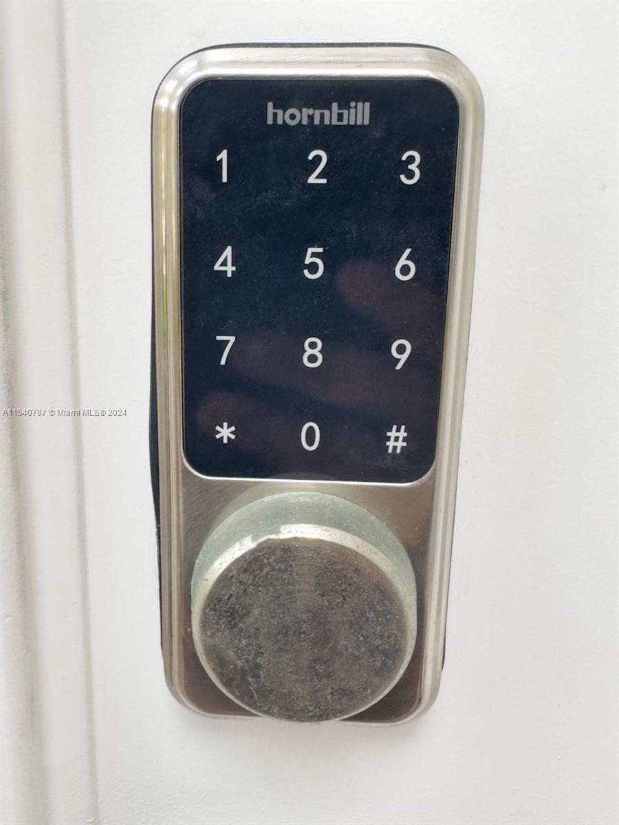 Homestead, Florida 33033, 5 Bedrooms Bedrooms, ,3 BathroomsBathrooms,Residentiallease,For Rent,A11540797