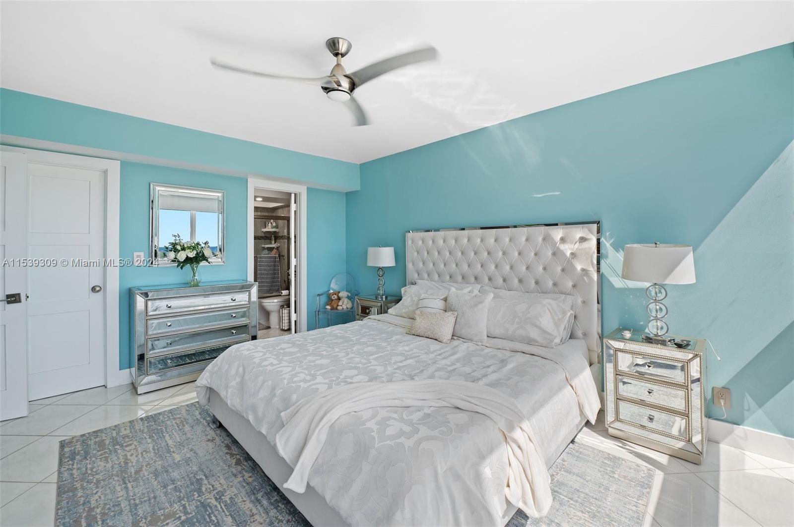 2715 N Ocean Blvd 7C, Fort Lauderdale, Florida 33308, 2 Bedrooms Bedrooms, ,2 BathroomsBathrooms,Residential,For Sale,2715 N Ocean Blvd 7C,A11539309
