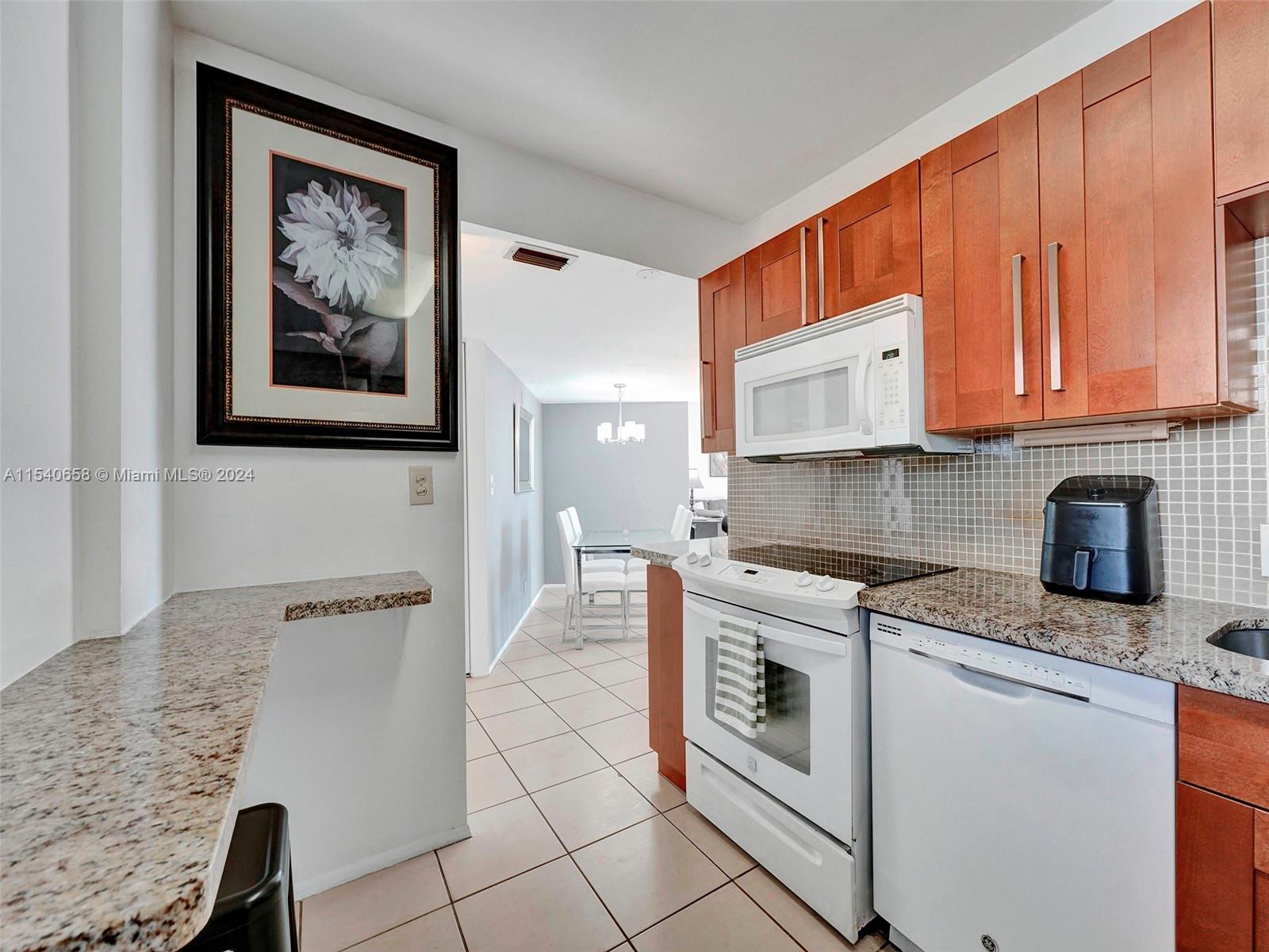 3401 Country Club Dr, Aventura, FL, 33180 United States, 2 Bedrooms Bedrooms, ,2 BathroomsBathrooms,Residential,For Sale,Country Club Dr,A11540658