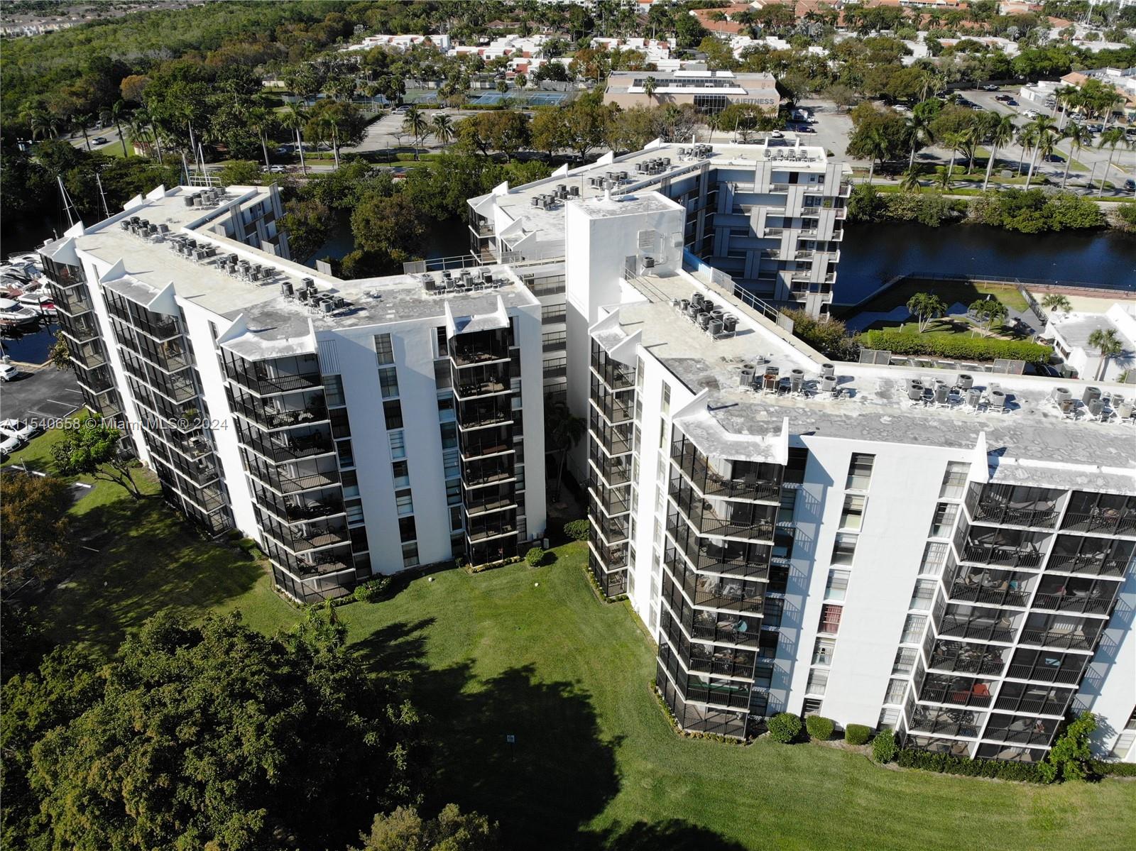 3401 Country Club Dr, Aventura, FL, 33180 United States, 2 Bedrooms Bedrooms, ,2 BathroomsBathrooms,Residential,For Sale,Country Club Dr,A11540658