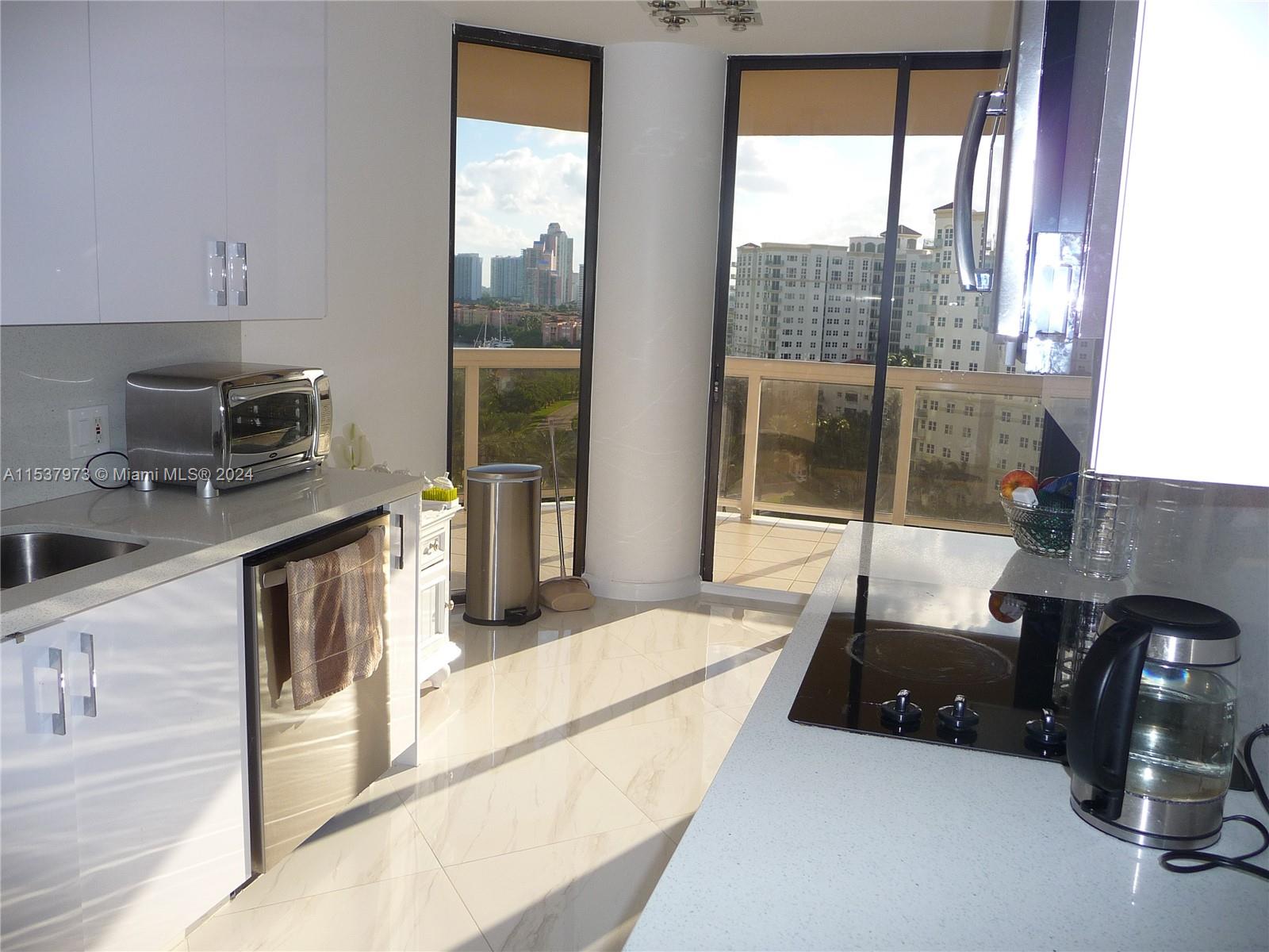 20185 E Country Club Dr 1104, Aventura, Florida 33180, 2 Bedrooms Bedrooms, ,2 BathroomsBathrooms,Residentiallease,For Rent,20185 E Country Club Dr 1104,A11537973