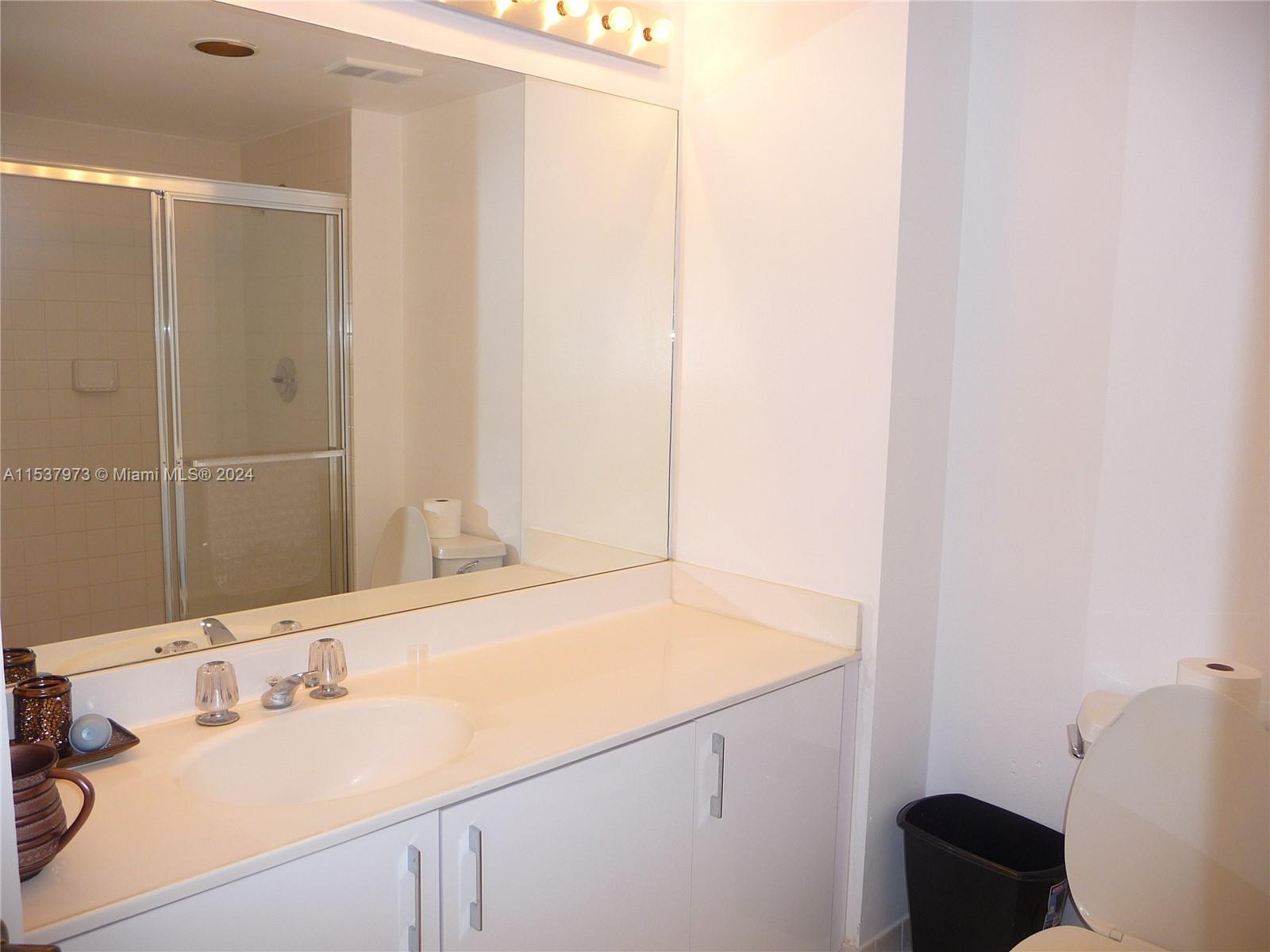 20185 E Country Club Dr 1104, Aventura, Florida 33180, 2 Bedrooms Bedrooms, ,2 BathroomsBathrooms,Residentiallease,For Rent,20185 E Country Club Dr 1104,A11537973