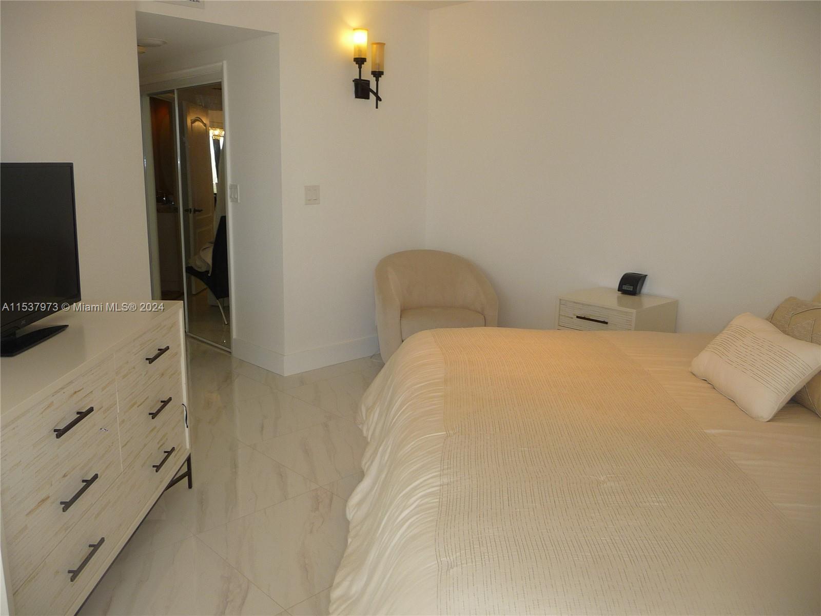 20185 E Country Club Dr 1104, Aventura, Florida 33180, 2 Bedrooms Bedrooms, ,2 BathroomsBathrooms,Residentiallease,For Rent,20185 E Country Club Dr 1104,A11537973