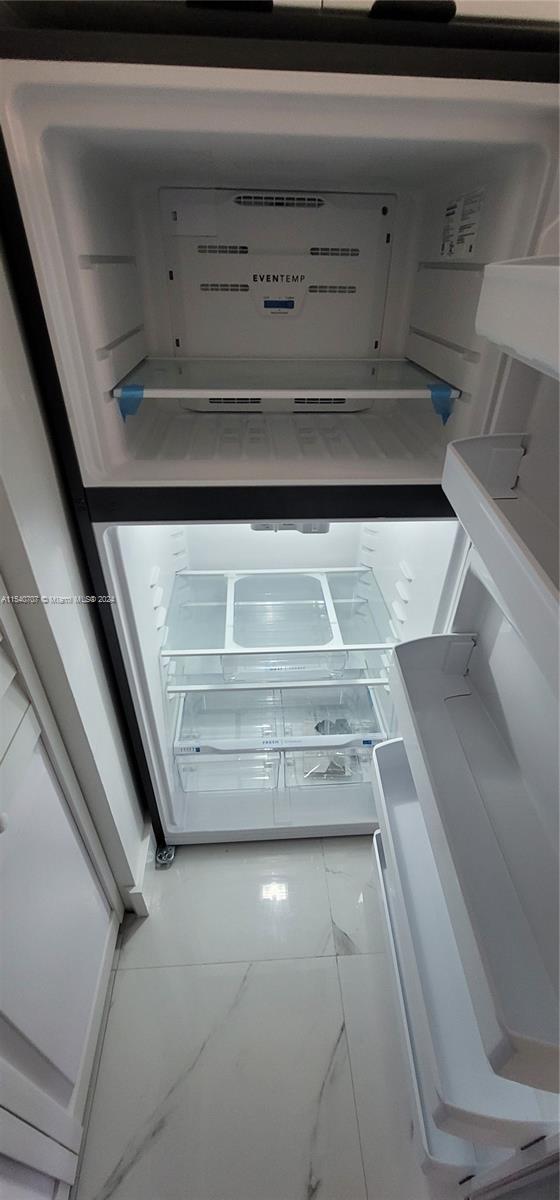 500 NE 2nd St 313, Dania Beach, Florida 33004, 2 Bedrooms Bedrooms, ,2 BathroomsBathrooms,Residentiallease,For Rent,500 NE 2nd St 313,A11540707