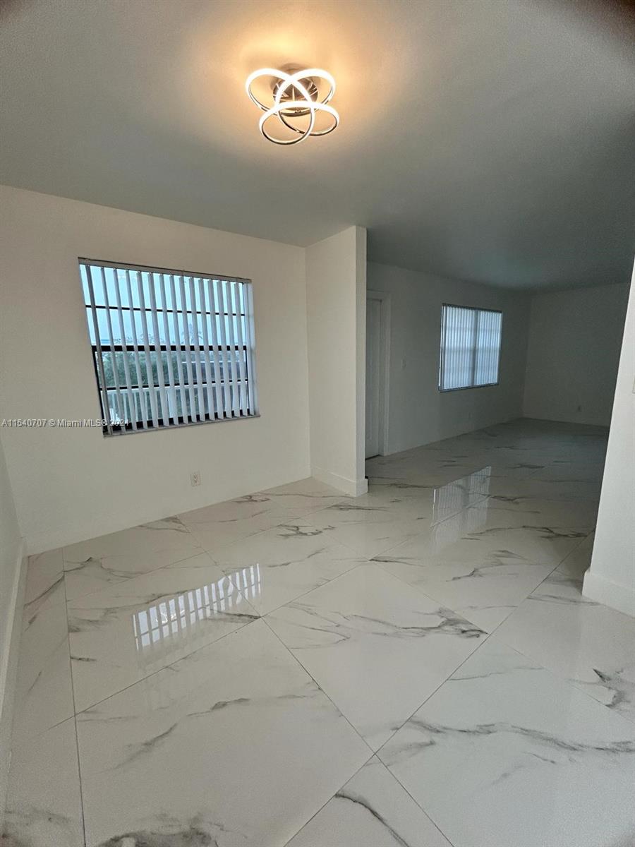 500 NE 2nd St 313, Dania Beach, Florida 33004, 2 Bedrooms Bedrooms, ,2 BathroomsBathrooms,Residentiallease,For Rent,500 NE 2nd St 313,A11540707