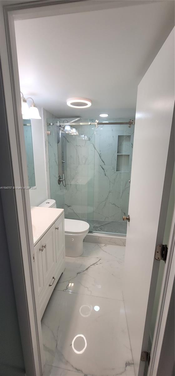 500 NE 2nd St 313, Dania Beach, Florida 33004, 2 Bedrooms Bedrooms, ,2 BathroomsBathrooms,Residentiallease,For Rent,500 NE 2nd St 313,A11540707