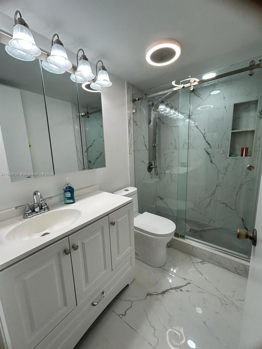 500 NE 2nd St 313, Dania Beach, Florida 33004, 2 Bedrooms Bedrooms, ,2 BathroomsBathrooms,Residentiallease,For Rent,500 NE 2nd St 313,A11540707