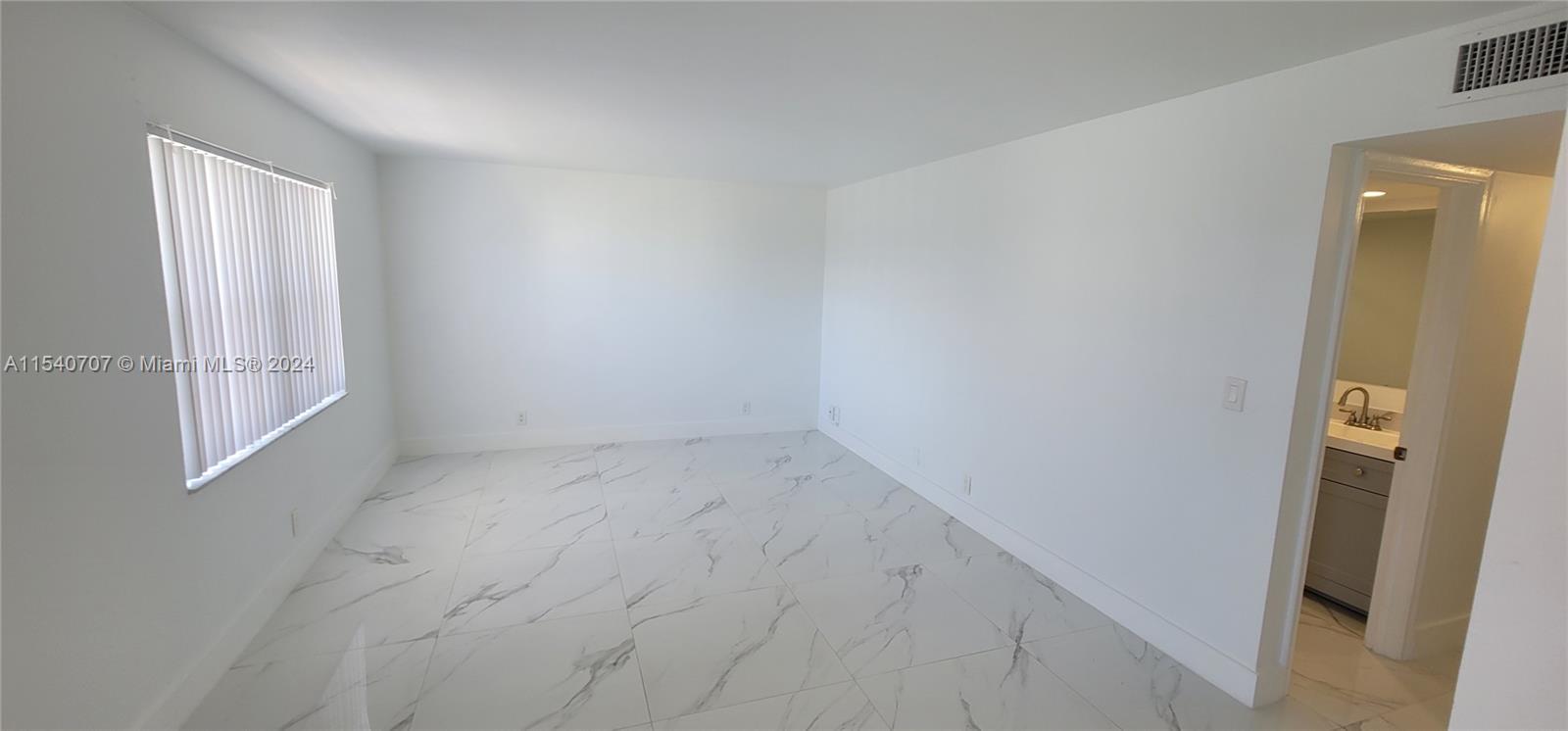 500 NE 2nd St 313, Dania Beach, Florida 33004, 2 Bedrooms Bedrooms, ,2 BathroomsBathrooms,Residentiallease,For Rent,500 NE 2nd St 313,A11540707