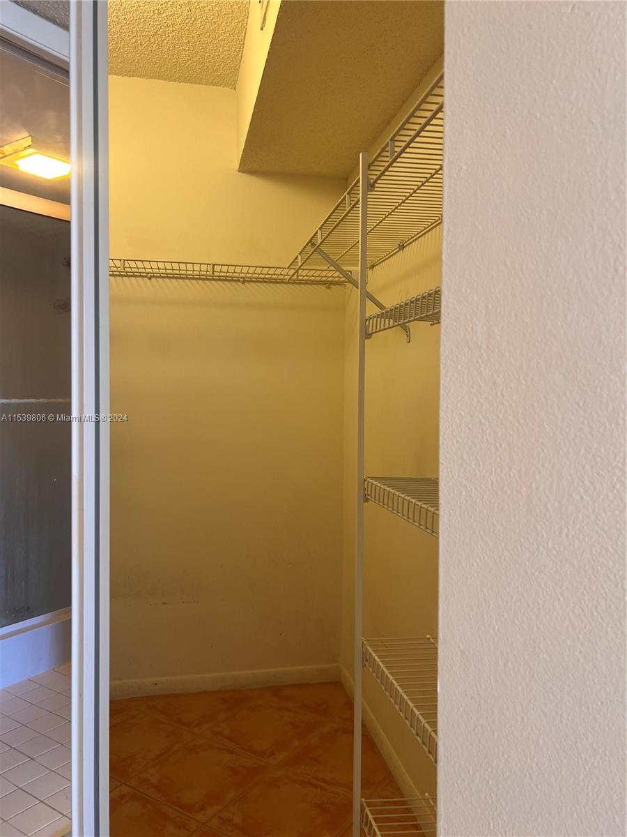 2259 SE 27th Dr 104-E, Homestead, Florida 33035, 2 Bedrooms Bedrooms, ,2 BathroomsBathrooms,Residential,For Sale,2259 SE 27th Dr 104-E,A11539806