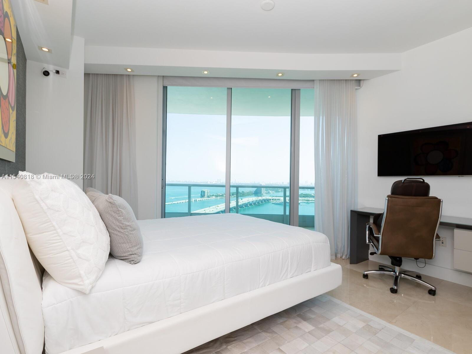 900 Biscayne Blvd 3406, Miami, Florida 33132, 3 Bedrooms Bedrooms, ,4 BathroomsBathrooms,Residentiallease,For Rent,900 Biscayne Blvd 3406,A11540818