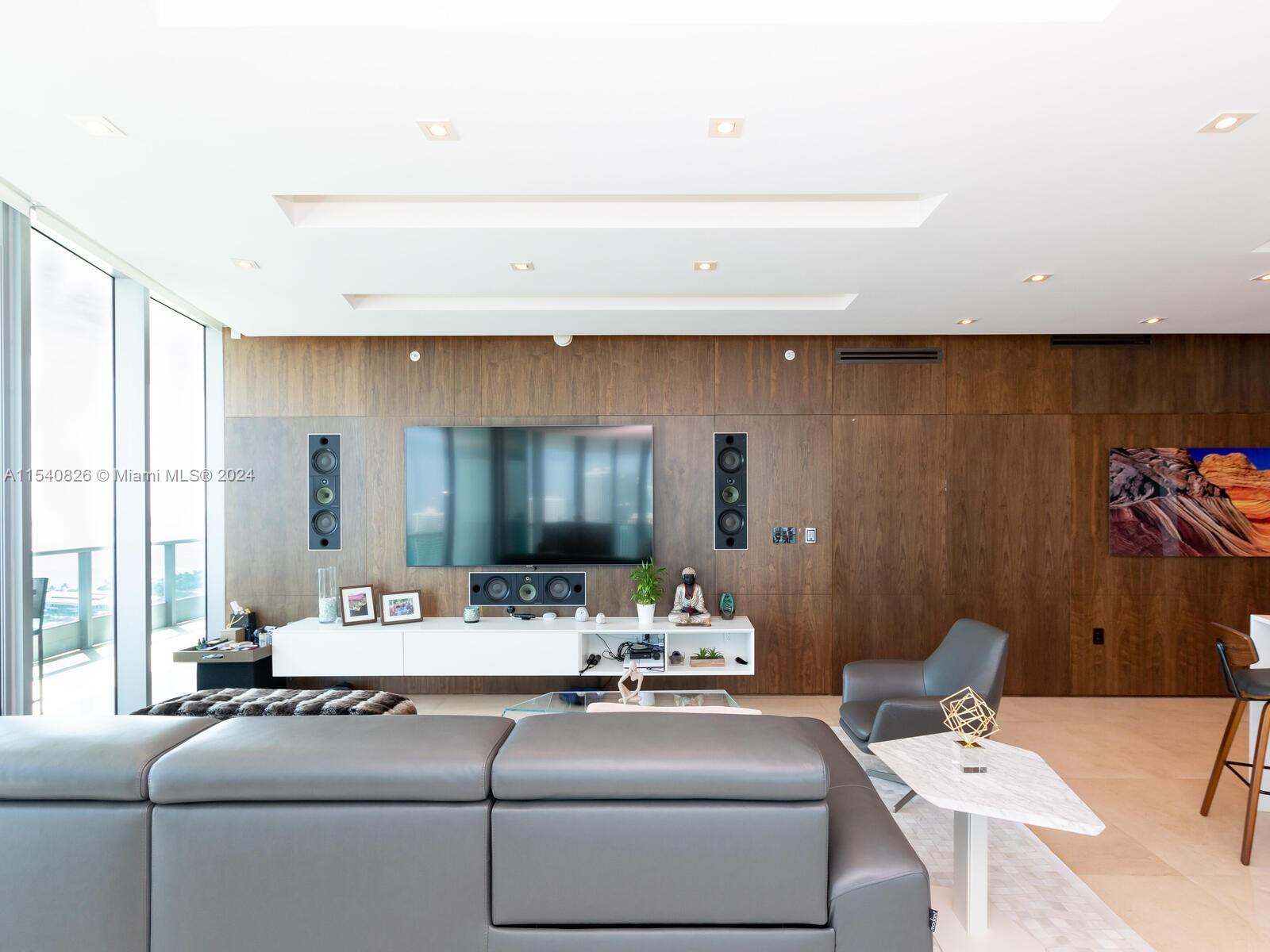 900 Biscayne Blvd 3406, Miami, Florida 33132, 3 Bedrooms Bedrooms, ,4 BathroomsBathrooms,Residential,For Sale,900 Biscayne Blvd 3406,A11540826