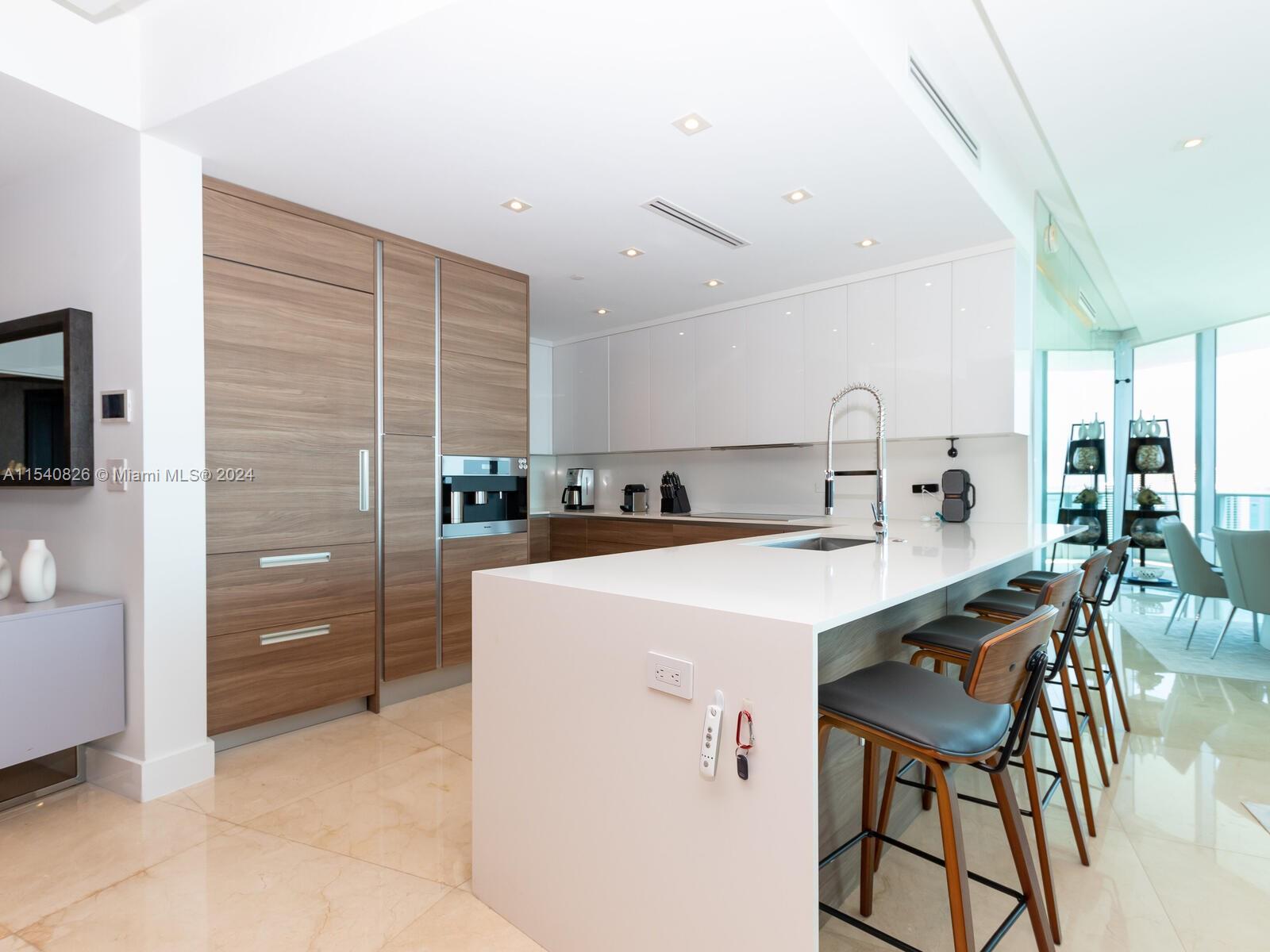 900 Biscayne Blvd 3406, Miami, Florida 33132, 3 Bedrooms Bedrooms, ,4 BathroomsBathrooms,Residential,For Sale,900 Biscayne Blvd 3406,A11540826