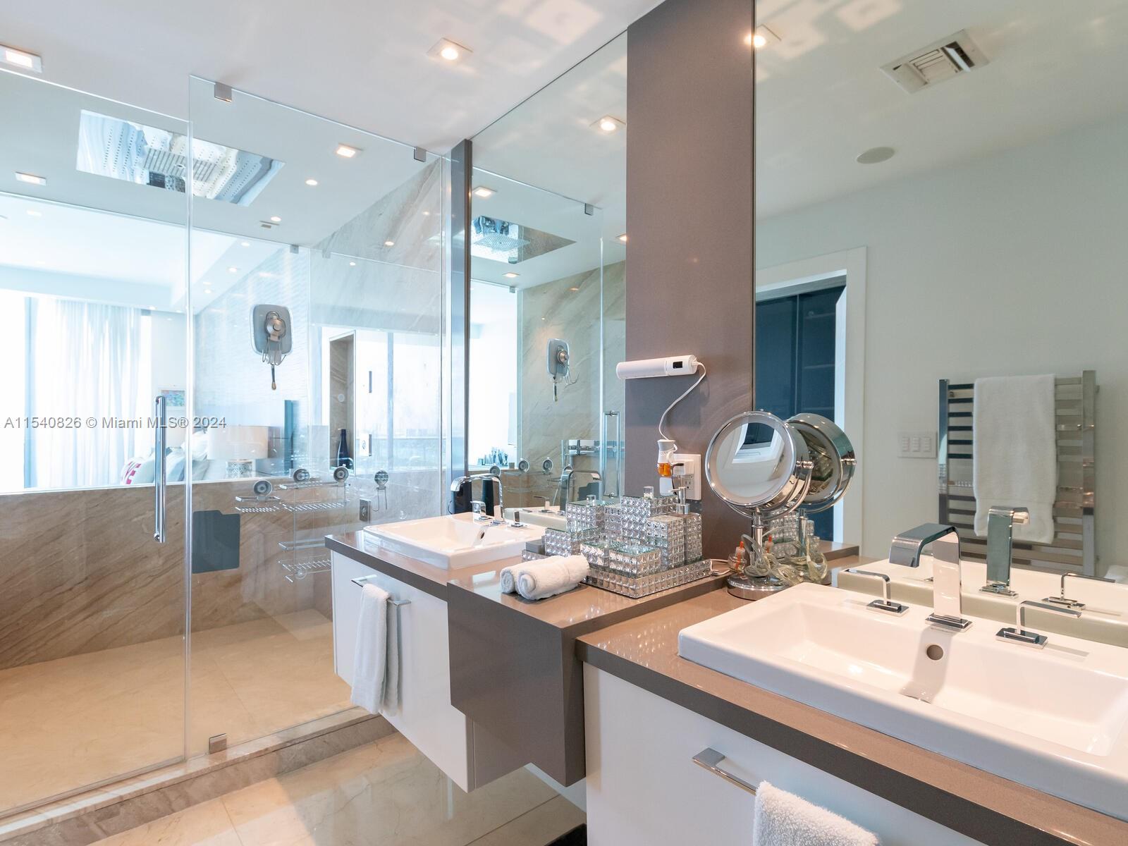 900 Biscayne Blvd 3406, Miami, Florida 33132, 3 Bedrooms Bedrooms, ,4 BathroomsBathrooms,Residential,For Sale,900 Biscayne Blvd 3406,A11540826