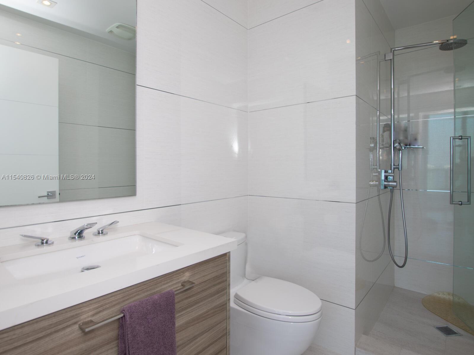 900 Biscayne Blvd 3406, Miami, Florida 33132, 3 Bedrooms Bedrooms, ,4 BathroomsBathrooms,Residential,For Sale,900 Biscayne Blvd 3406,A11540826