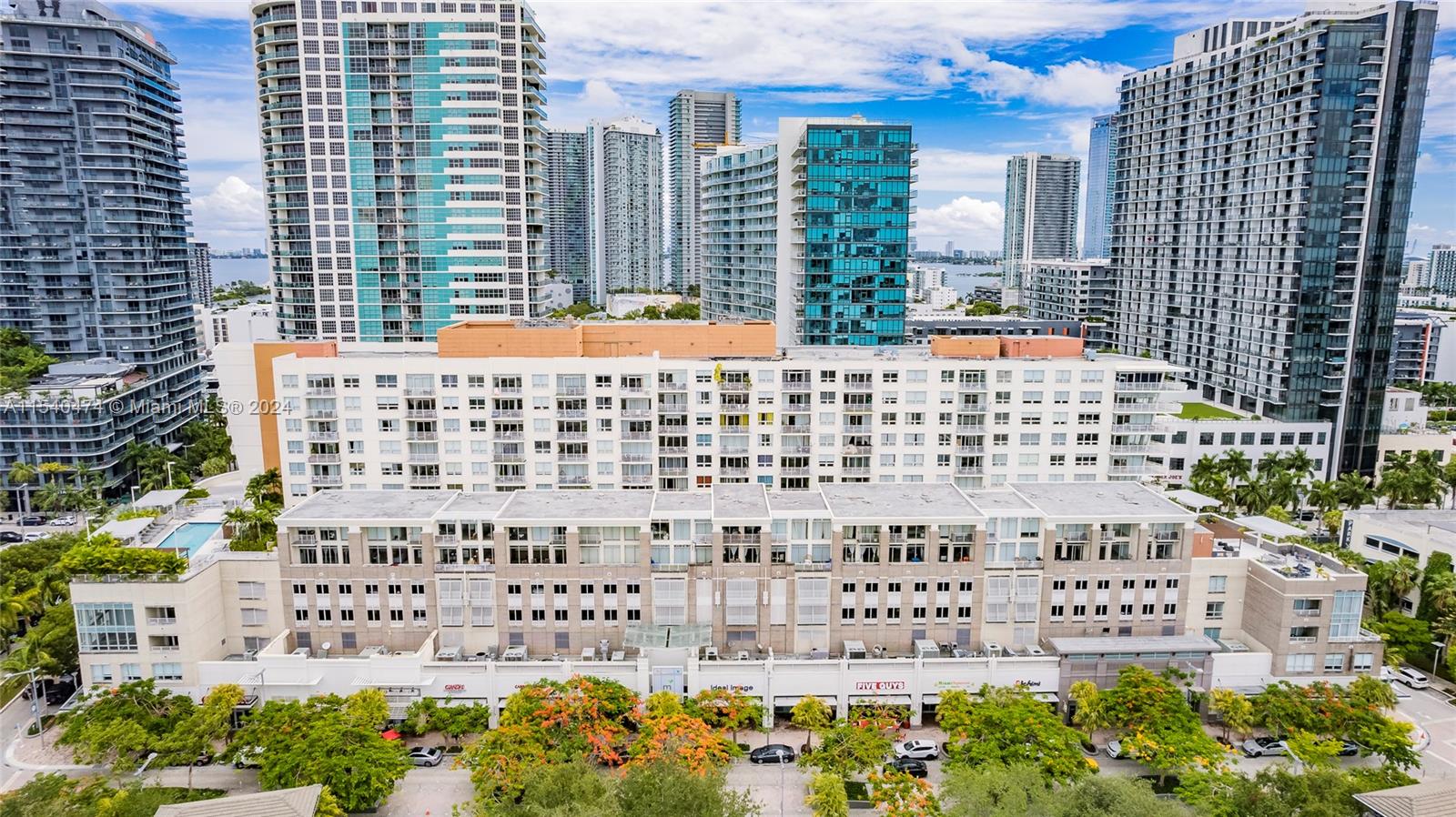 3250 NE 1st Ave 803, Miami, Florida 33137, 1 Bedroom Bedrooms, ,1 BathroomBathrooms,Residentiallease,For Rent,3250 NE 1st Ave 803,A11540474