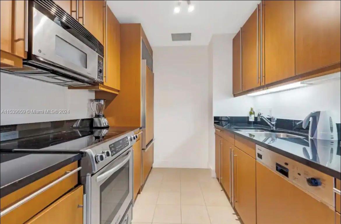 1435 Brickell Ave 3401, Miami, Florida 33131, 2 Bedrooms Bedrooms, ,2 BathroomsBathrooms,Residential,For Sale,1435 Brickell Ave 3401,A11539059