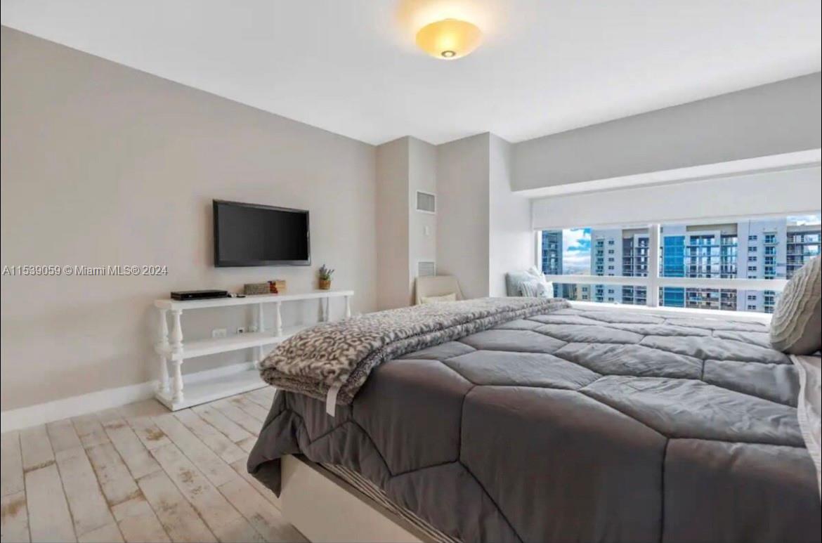 1435 Brickell Ave 3401, Miami, Florida 33131, 2 Bedrooms Bedrooms, ,2 BathroomsBathrooms,Residential,For Sale,1435 Brickell Ave 3401,A11539059