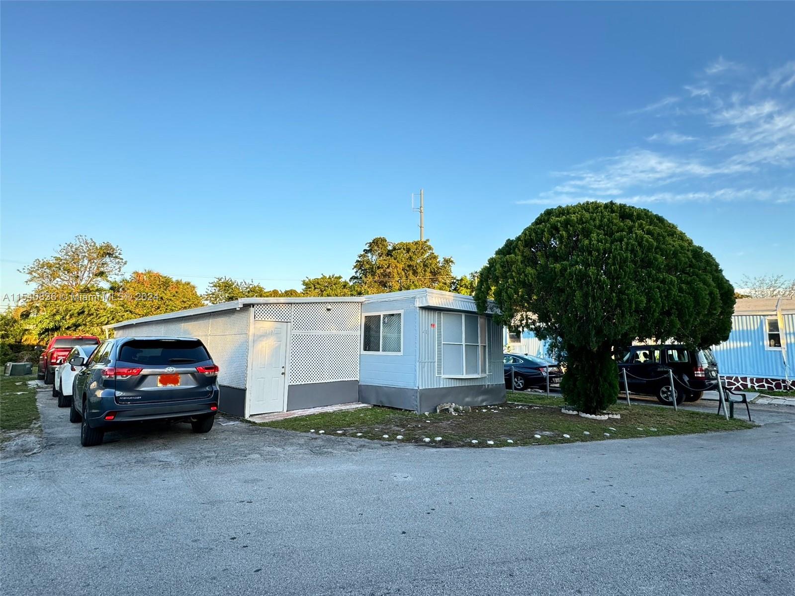 4955 199th St, Miami Gardens, FL, 33055 United States, 3 Bedrooms Bedrooms, ,1 BathroomBathrooms,Residential,For Sale,199th St,A11540836