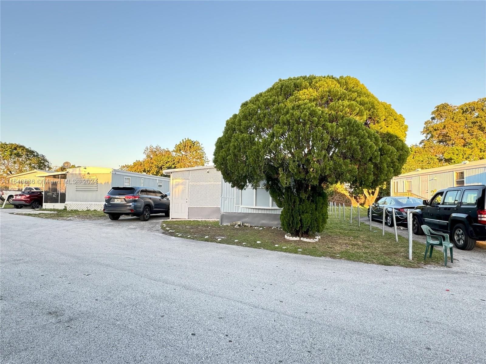 4955 199th St, Miami Gardens, FL, 33055 United States, 3 Bedrooms Bedrooms, ,1 BathroomBathrooms,Residential,For Sale,199th St,A11540836