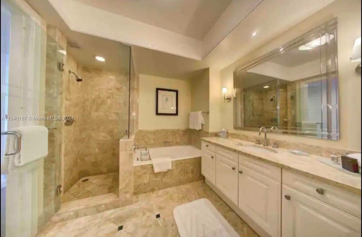 1435 Brickell Ave 3412, Miami, Florida 33131, 2 Bedrooms Bedrooms, ,2 BathroomsBathrooms,Residential,For Sale,1435 Brickell Ave 3412,A11540187