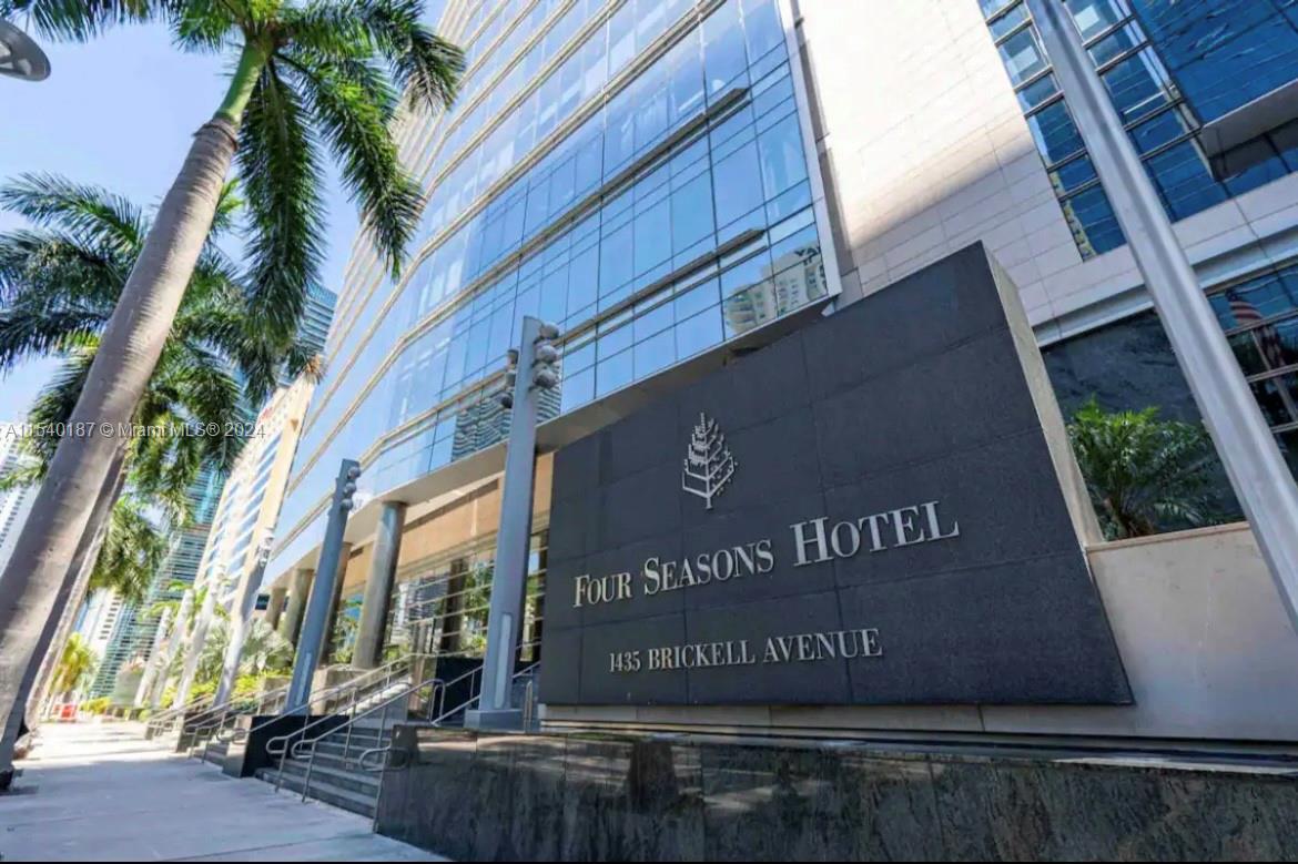 1435 Brickell Ave 3412, Miami, Florida 33131, 2 Bedrooms Bedrooms, ,2 BathroomsBathrooms,Residential,For Sale,1435 Brickell Ave 3412,A11540187