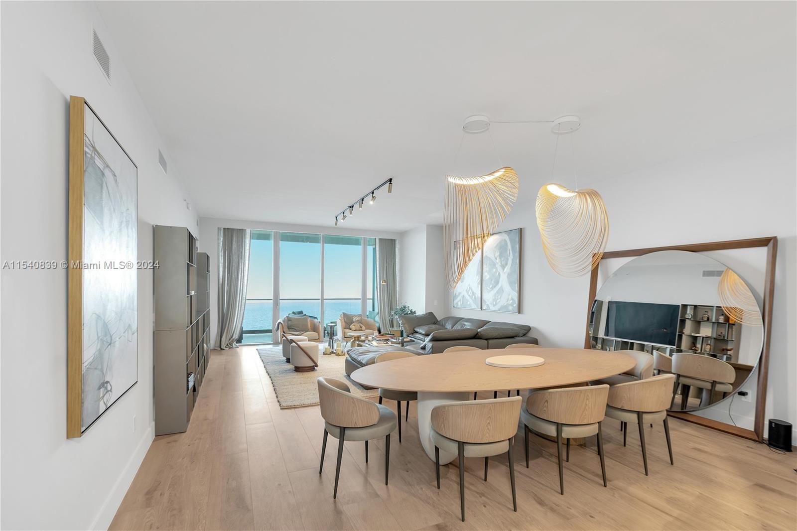 18975 Collins Ave, Sunny Isles Beach, FL, 33160 United States, 4 Bedrooms Bedrooms, ,5 BathroomsBathrooms,Residential,For Sale,Collins Ave,A11540839