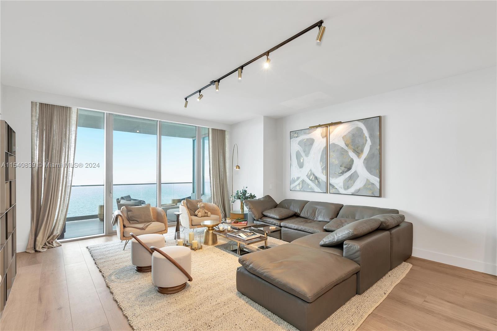 18975 Collins Ave, Sunny Isles Beach, FL, 33160 United States, 4 Bedrooms Bedrooms, ,5 BathroomsBathrooms,Residential,For Sale,Collins Ave,A11540839