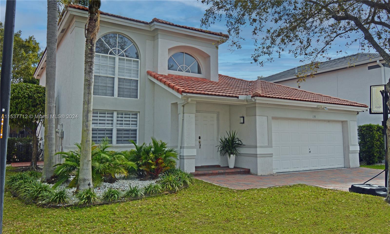 135  Gables Blvd  For Sale A11537712, FL