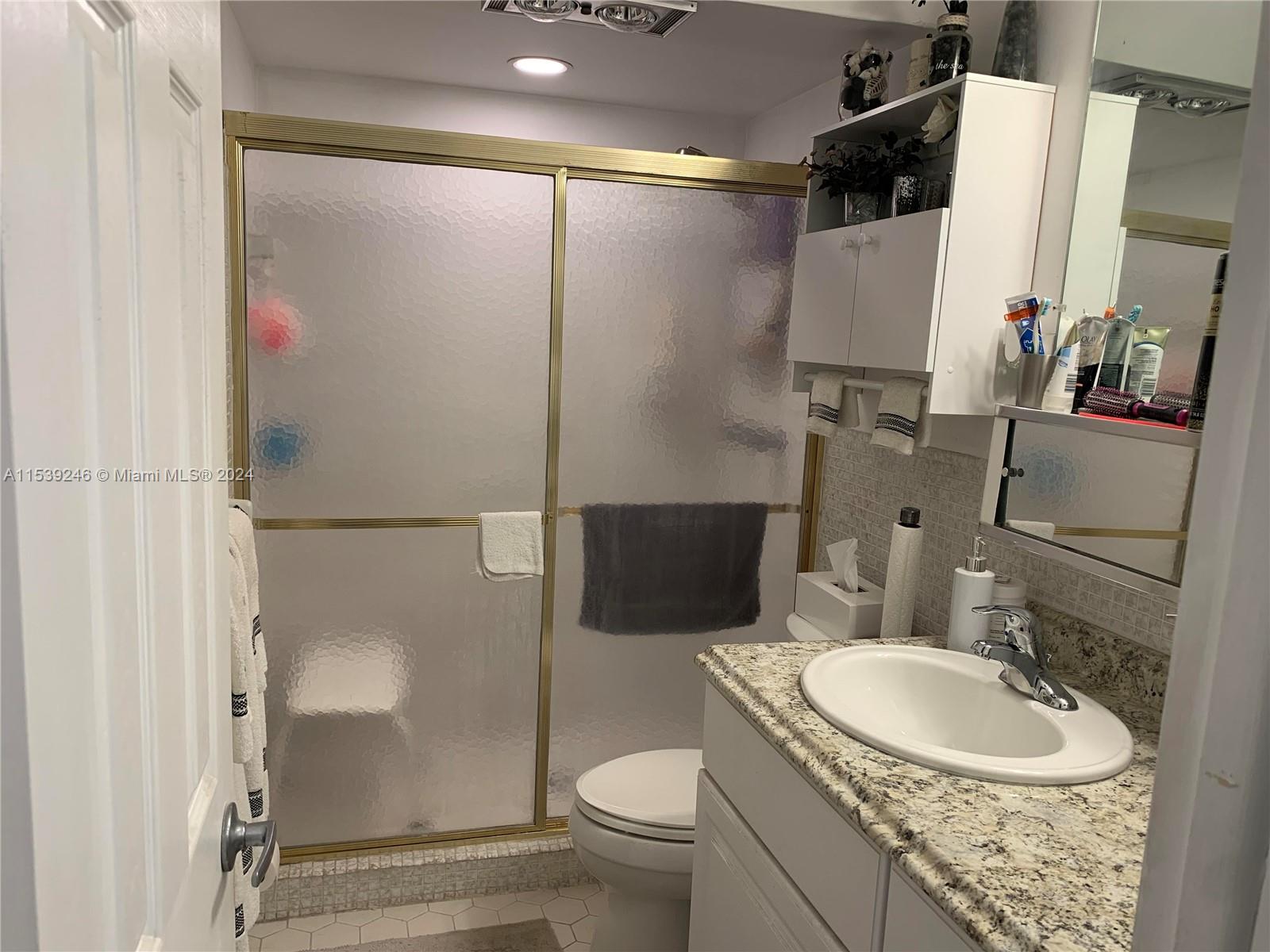 2000 Diana Dr 305, Hallandale Beach, Florida 33009, 2 Bedrooms Bedrooms, ,2 BathroomsBathrooms,Residential,For Sale,2000 Diana Dr 305,A11539246